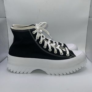 NWOT Converse Chucks Lugged 2.0 High Top Platform Sneakers Black Womens 10.5